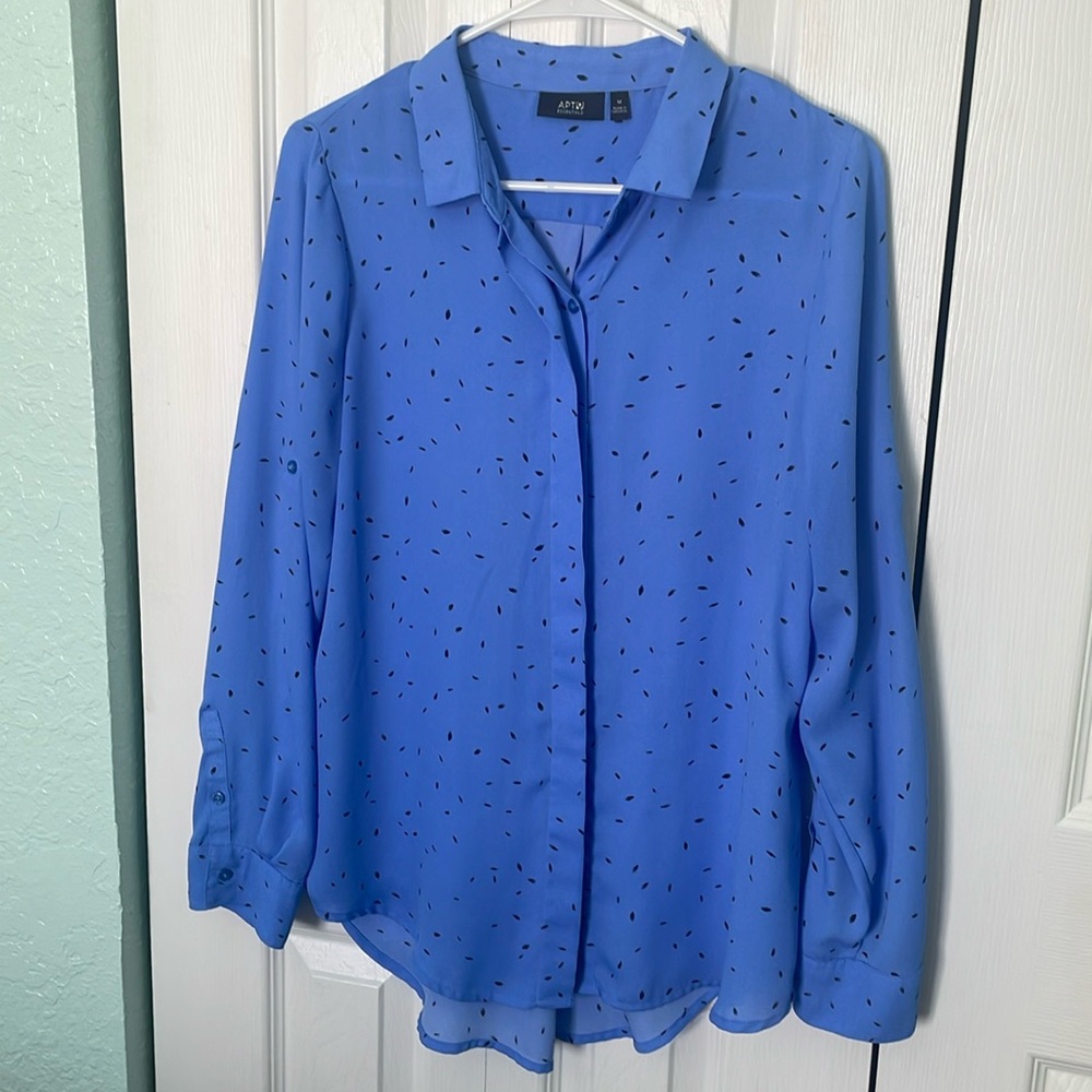 Apt. 9 Blue with black fleck button down. Size M